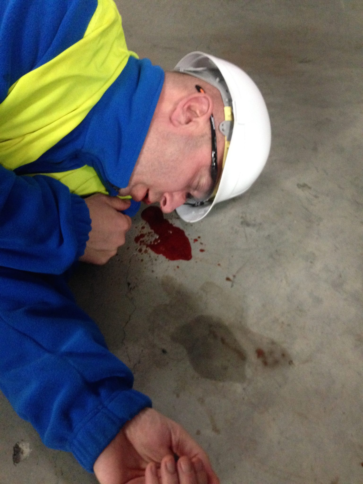 construction industry workplace first aid rail industry first aid at work
